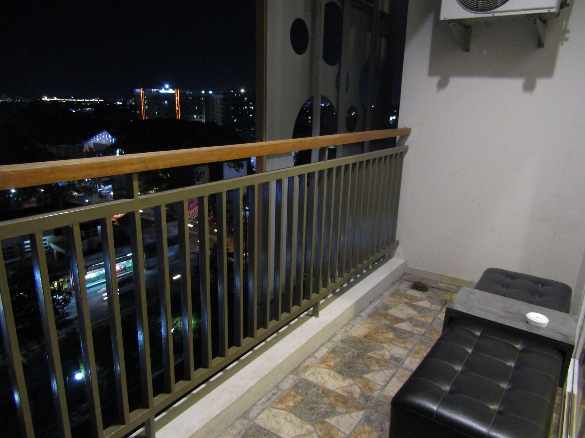Student Park Hotel Maguwo Екстер'єр фото