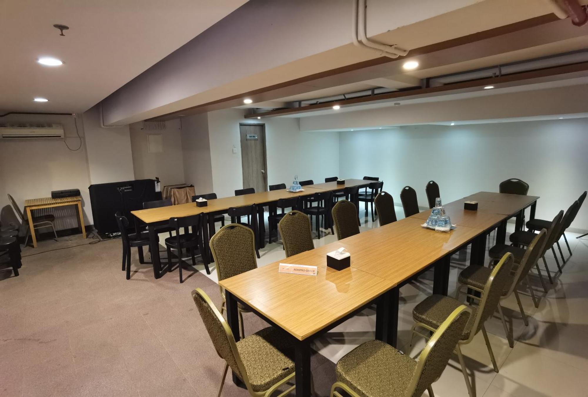 Student Park Hotel Maguwo Екстер'єр фото