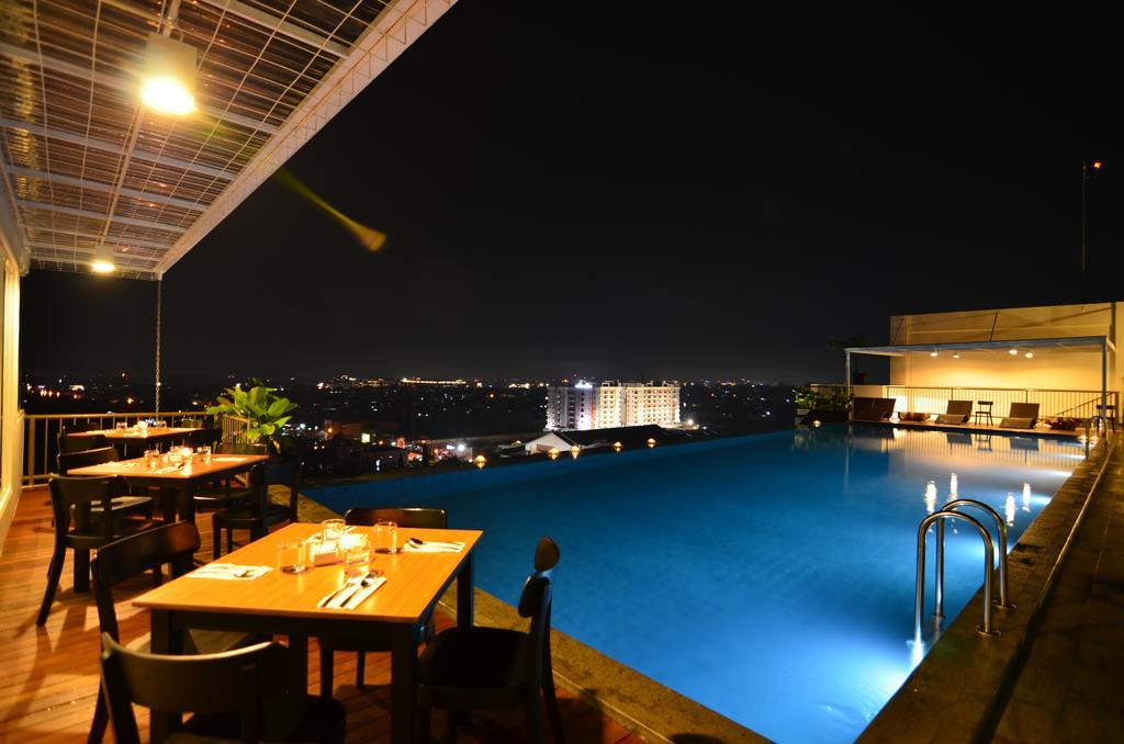 Student Park Hotel Maguwo Екстер'єр фото