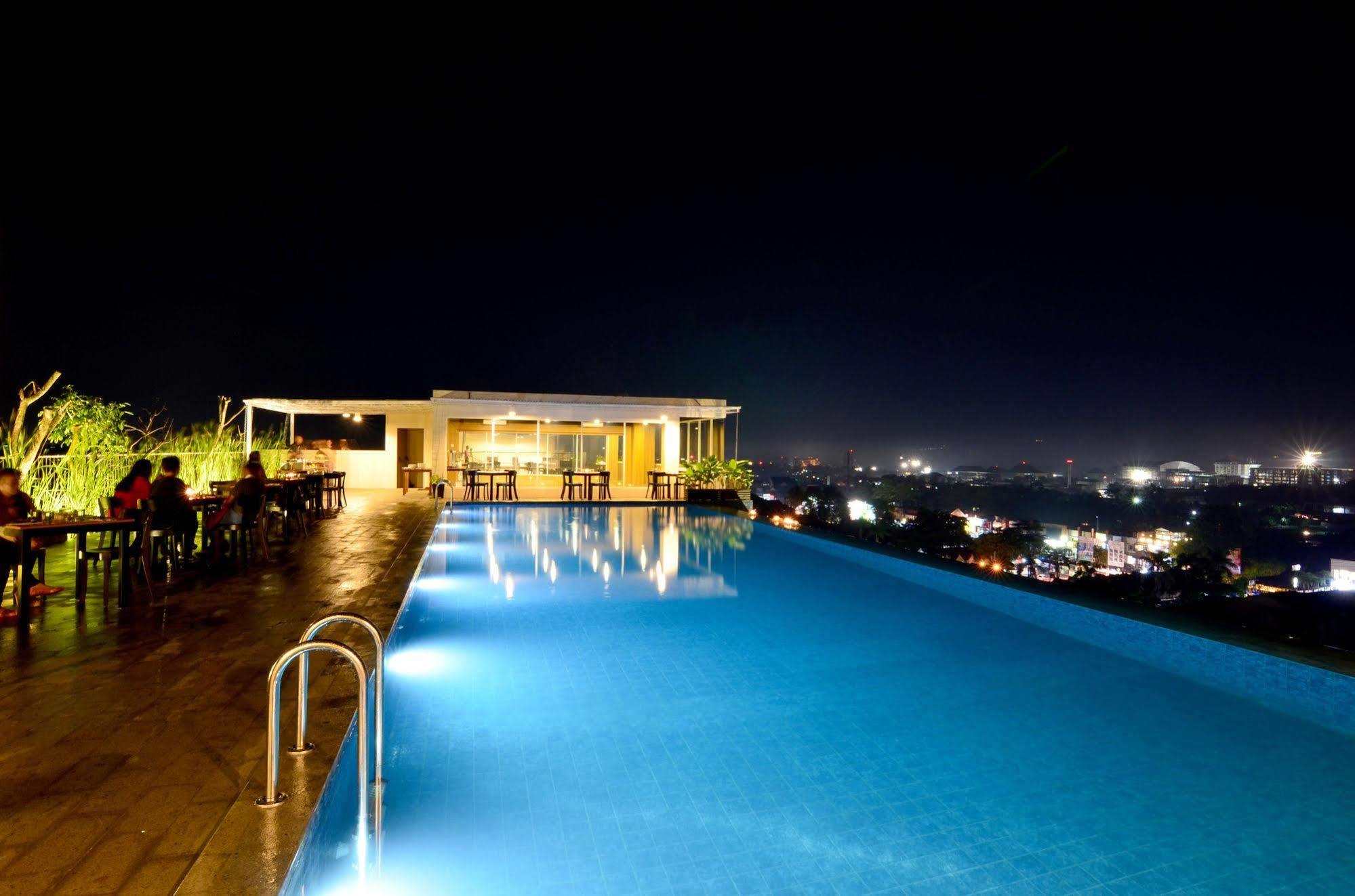 Student Park Hotel Maguwo Екстер'єр фото